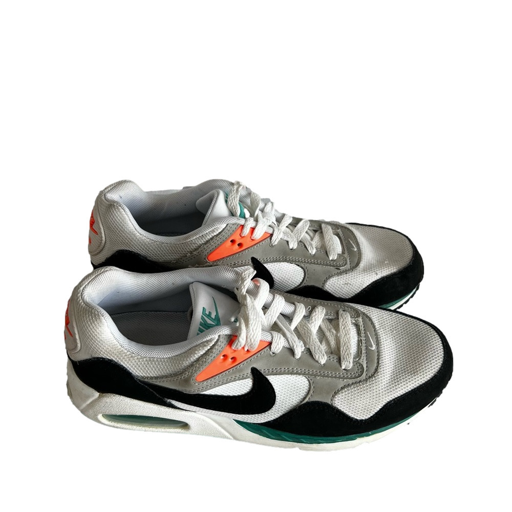 Nike Women's Air Max Correlate Shoe Size 9 #B1287A